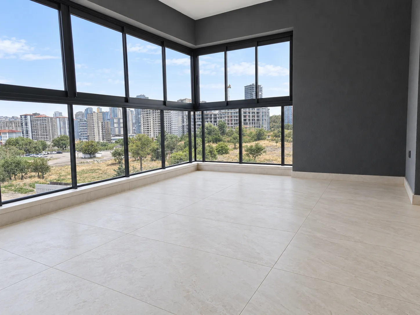 Lavinya Park Ovacık - Köşe camlı teras balkon ve manzara (gerçek fotoğraf)